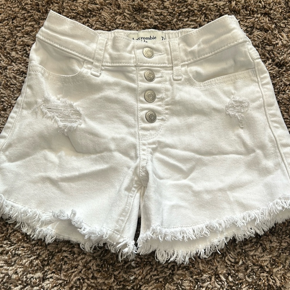 White Abercrombie Girl Shorts 7/8
